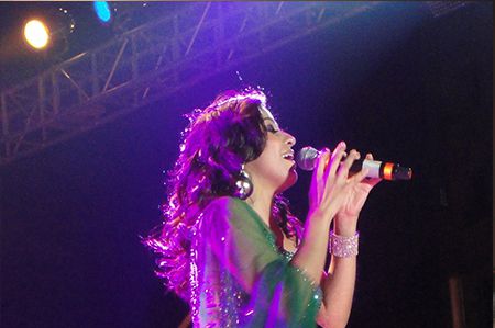 Sunidhi Chauhan live Concert in Indore