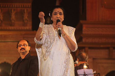 Asha Bhosle live Concert at MP Sthapna diwas samaroh